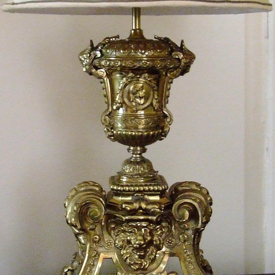 An Antique French Ormolu Bronze Table Lamp