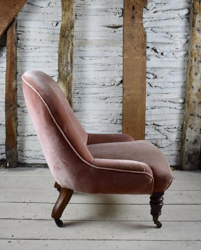Small Antique Button Back Occasional Chair in Dusky Pink Velvet