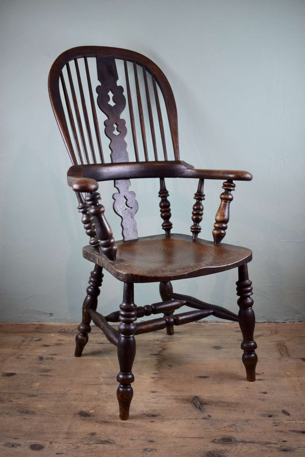 Antique North Country Windsor Elbow Chair