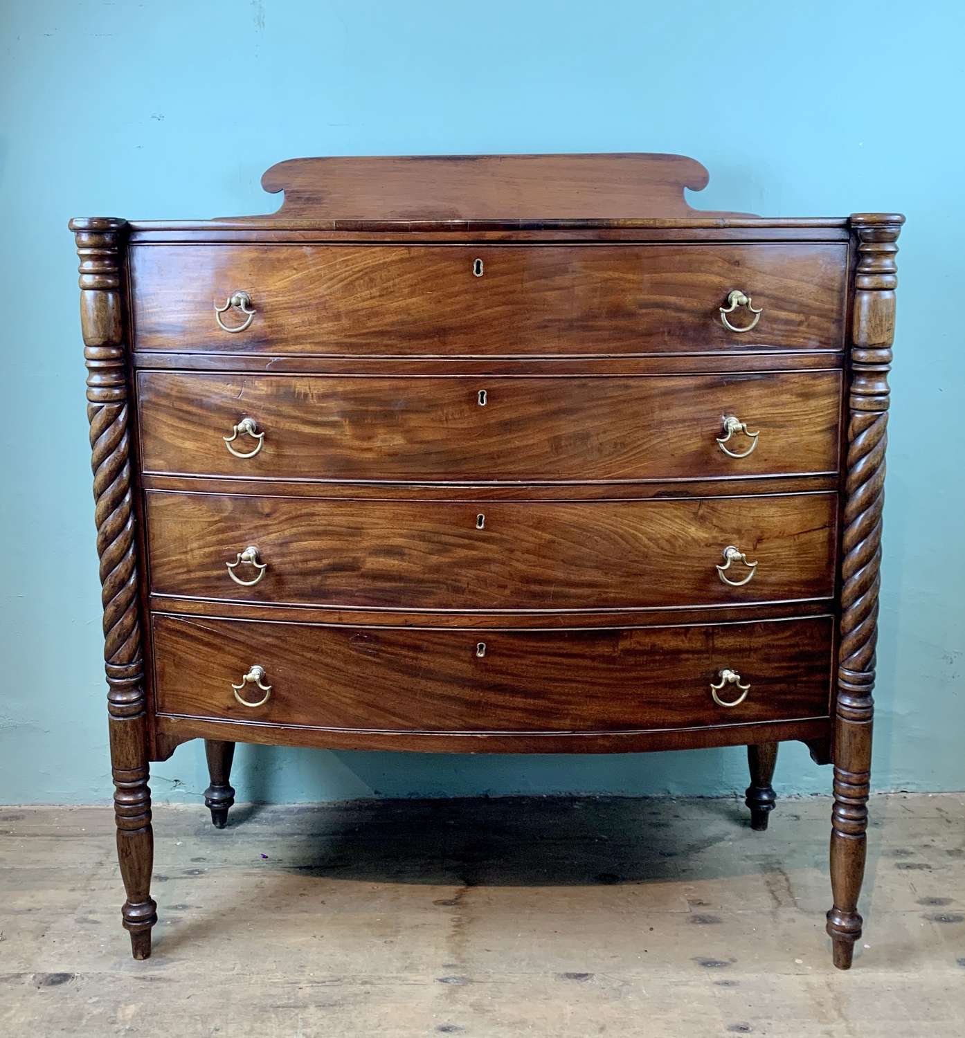 Regency Mahogany Chest of Drawers With Column Corners