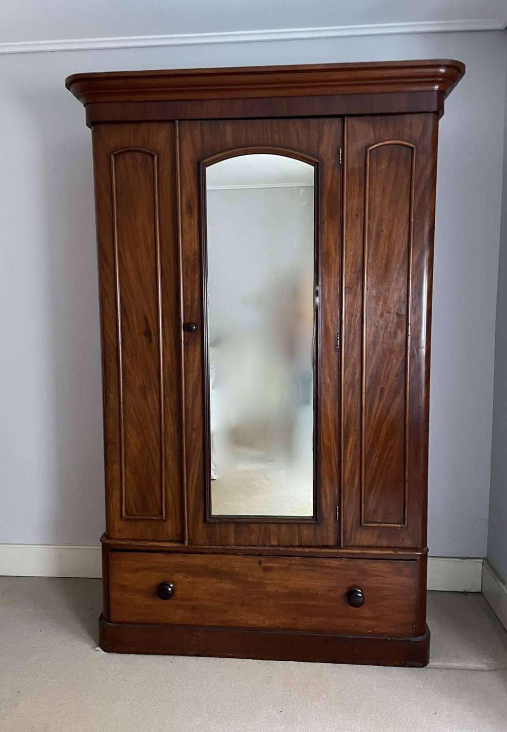 Victorian Mahogany Mirror Door Single Wardrobe