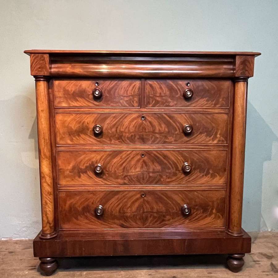 Victorian Mahogany Chest of Drawers with Column Corners