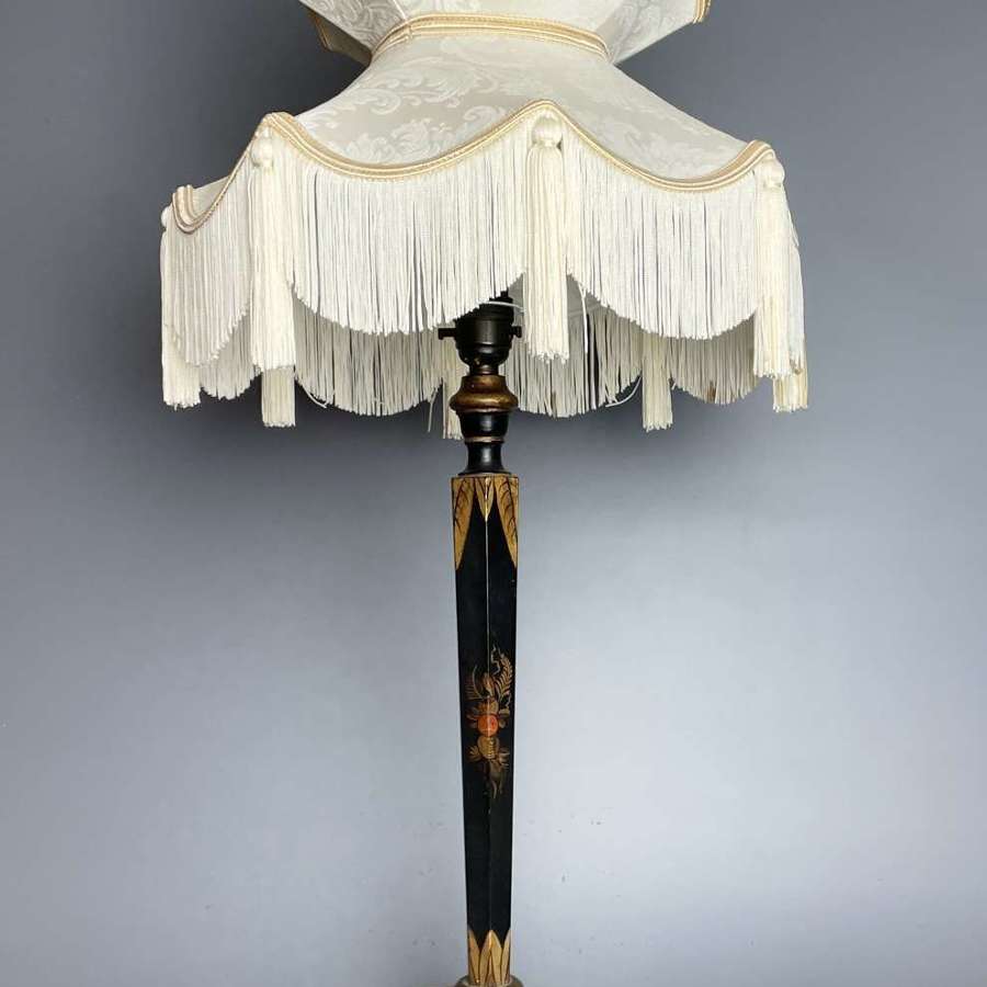 Black Chinoiserie Table Lamp
