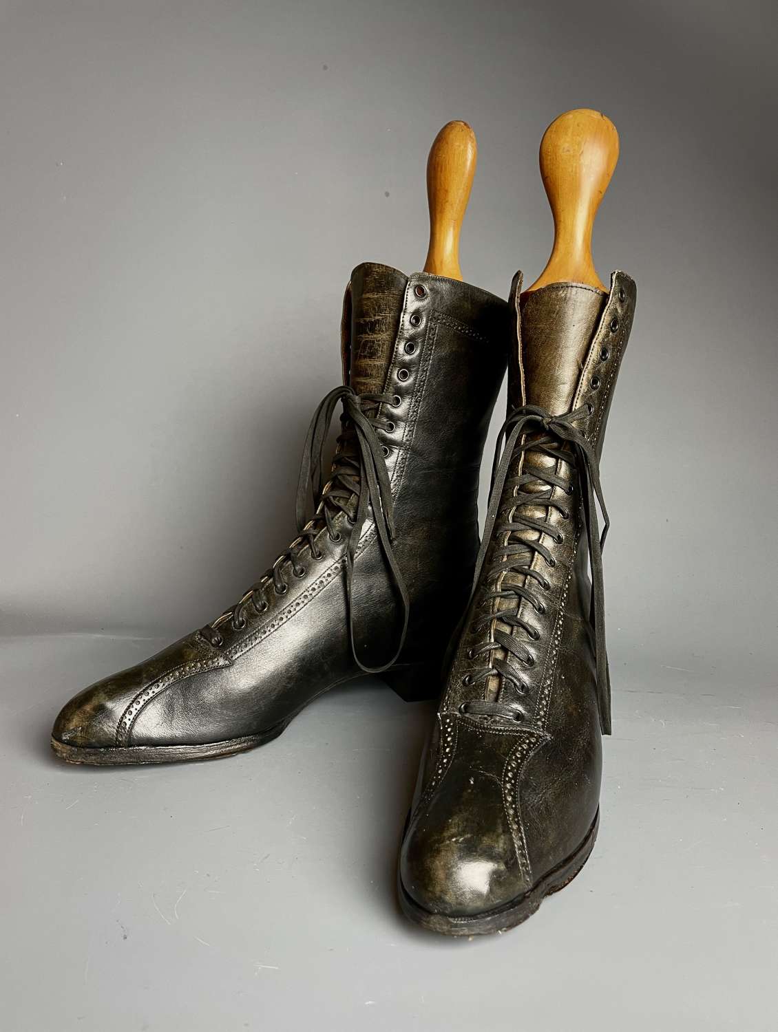 Edwardian Ladies Leather Lace Up High Top Boots