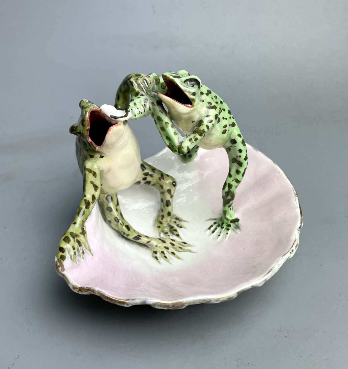 Continental Novely Porcelain Dish of Two Frogs