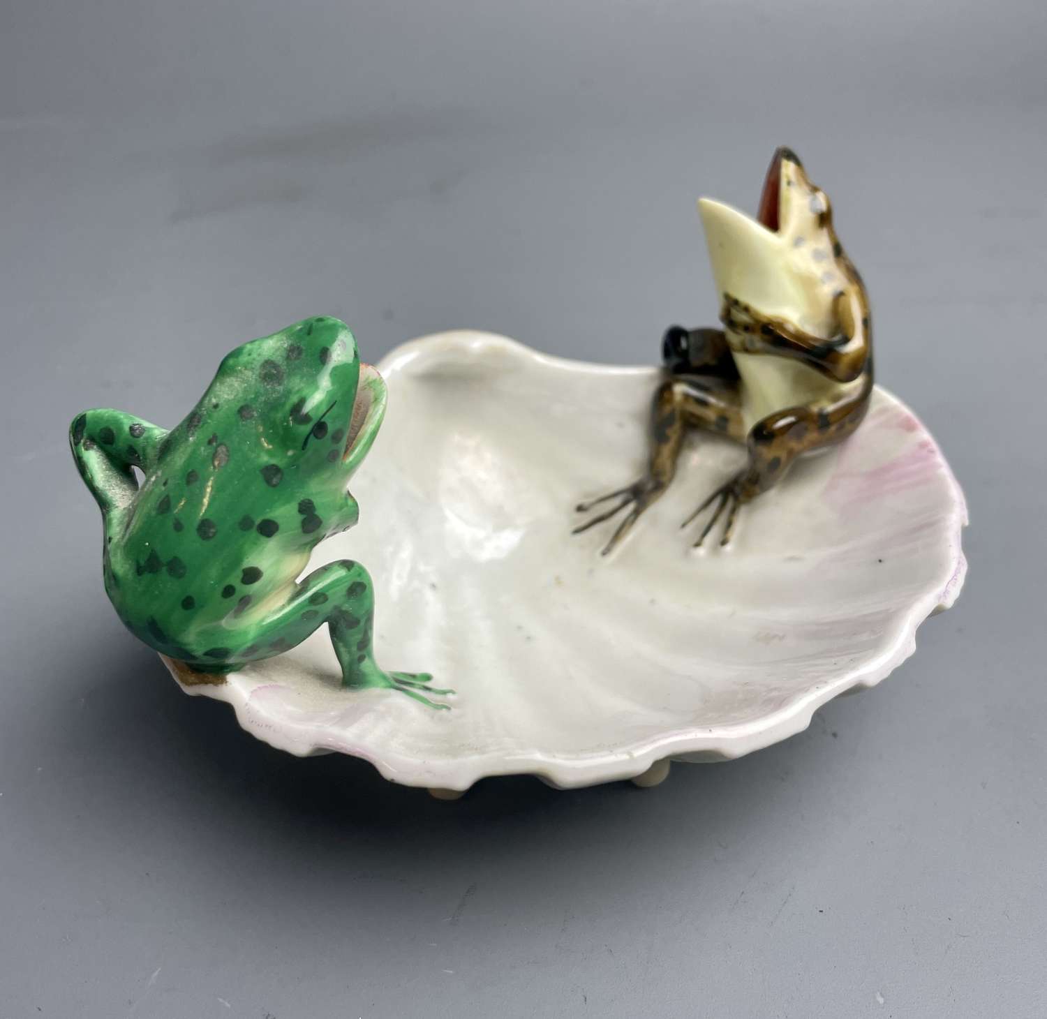 Continental Novelty Porcelain Dish with Two Laughing Frogs