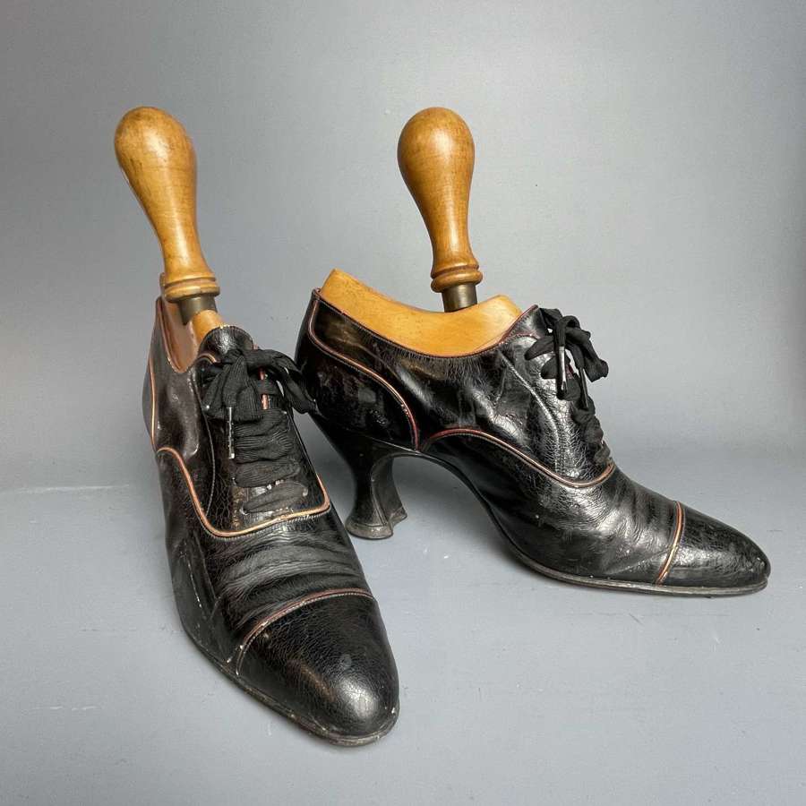 Pair of Edwardian Black Leather Ladies Shoes
