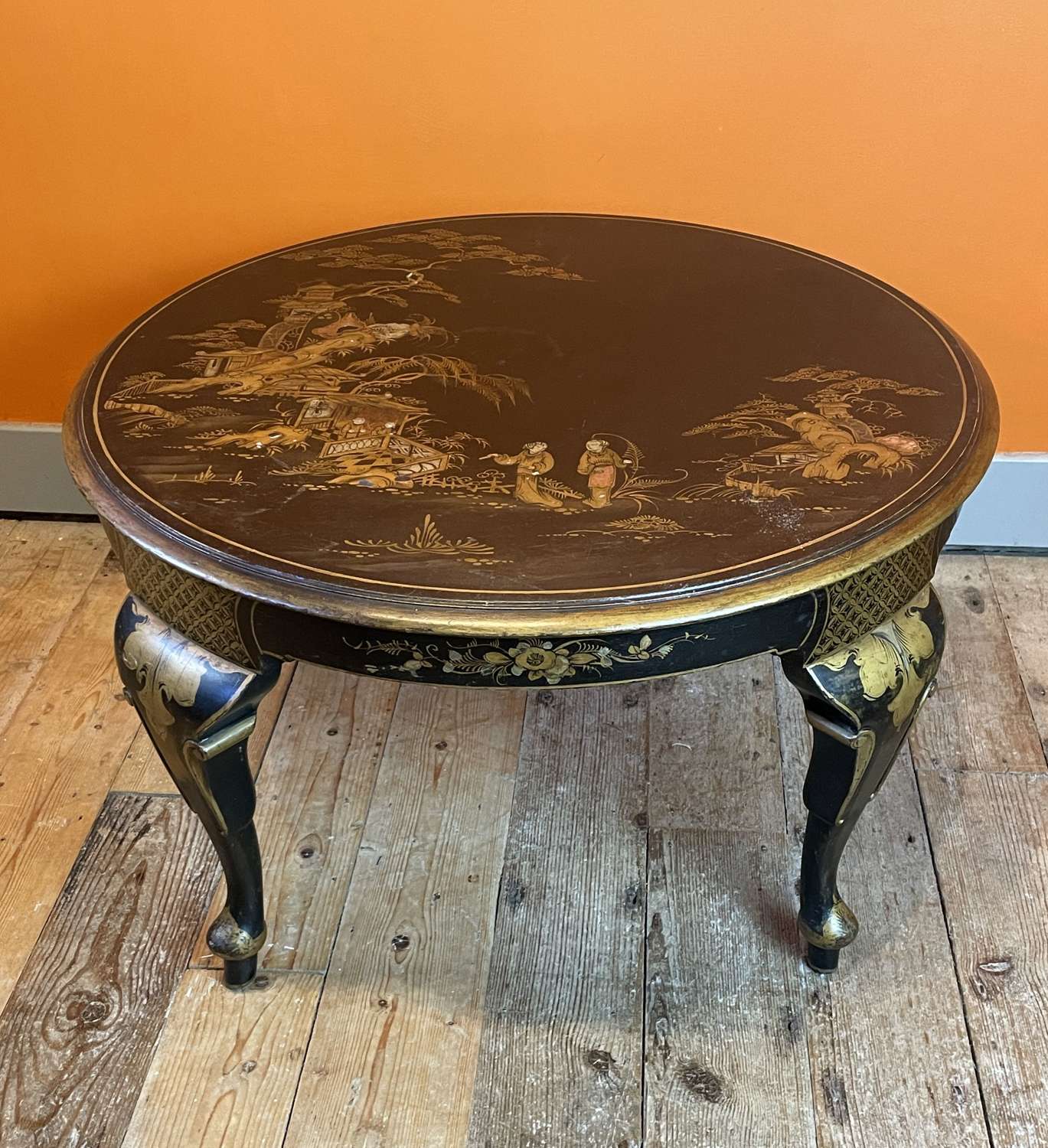 Chinoiserie Decorated Black Lacquer Circular Low Table
