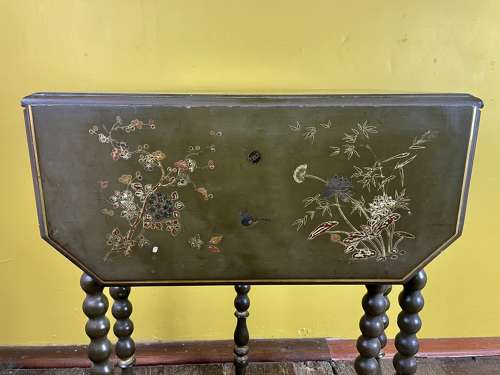 Victorian Chinoiserie Green Ground Bobbin Turned Sutherland Table