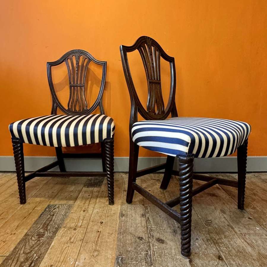 Pair of Georgian Hepplewhite Chairs with Unusual Spiral Forelegs