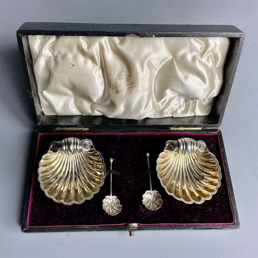 Pair of Shell Shaped Silver Salts & Spoons, Birmingham 1896