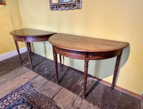 Georgian Line Inlaid Mahogany D-End Dining Table / Pair of Consoles