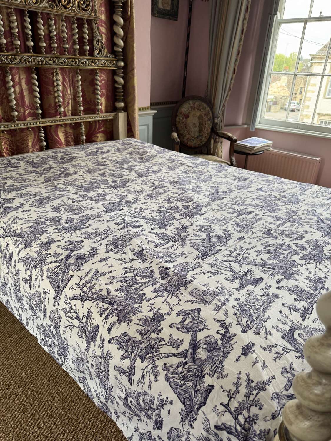 Vintage French Purple Toile de Jouy Bed Cover / Throw