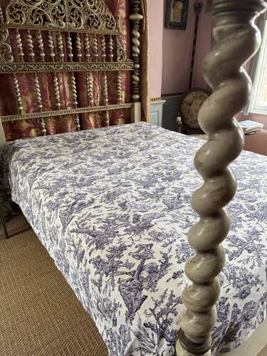 Vintage French Purple Toile de Jouy Bed Cover / Throw