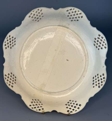 Staffordshire Salt-glaze Stoneware Lobed Plate circa 1760