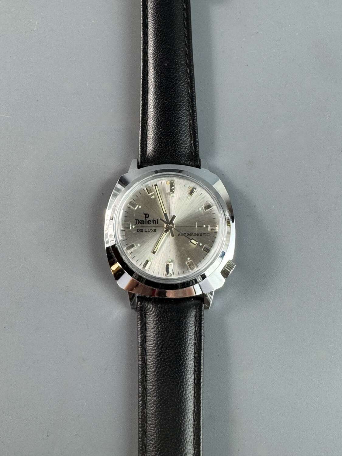 Vintage 1970s Daichi Deluxe Automatic Gentleman's Wristwatch - New Old Stock