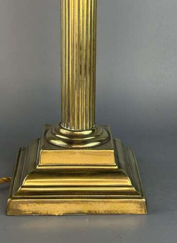 Antique Brass Corinthian Column Table Lamp