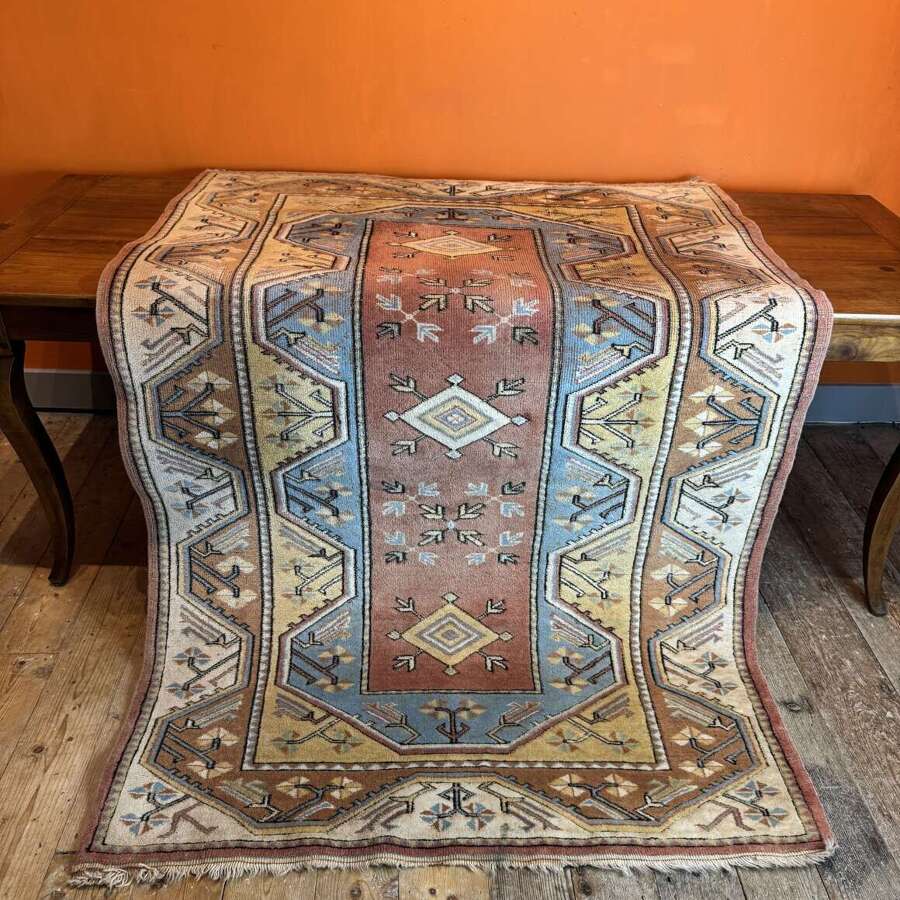 Vintage Turkish Woollen Medallion Rug