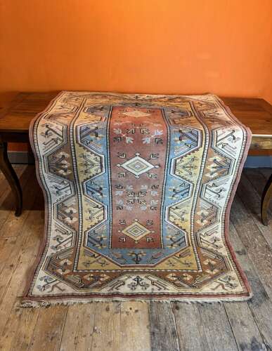 Vintage Turkish Woollen Medallion Rug