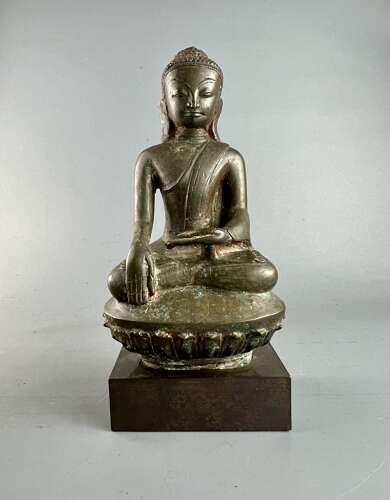 Burmese or Thai Bronze Buddha in Bhumisparsha Mudra, circa 1800