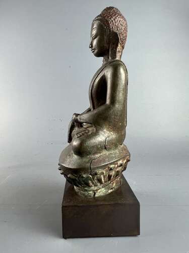 Burmese or Thai Bronze Buddha in Bhumisparsha Mudra, circa 1800