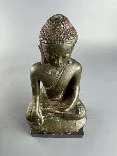 Burmese or Thai Bronze Buddha in Bhumisparsha Mudra, circa 1800