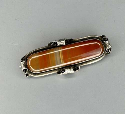 Victorian Scottish Silver Banded Agate Brooch