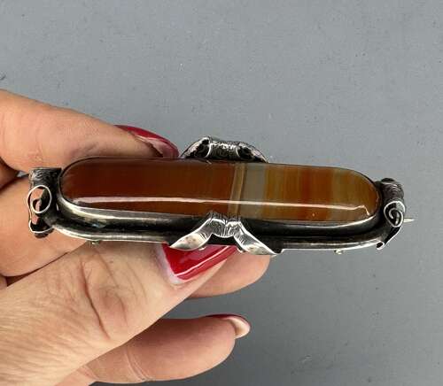 Victorian Scottish Silver Banded Agate Brooch