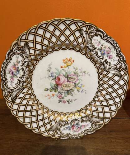 Minton Porcelain Newcastle Shape Basketweave Plate