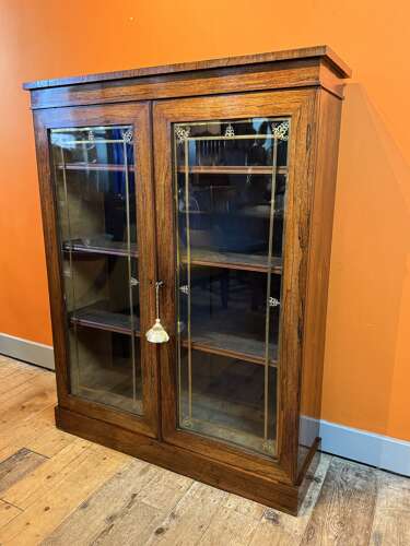 Fine Quality Victorian Rosewood Bookcase Cabinet