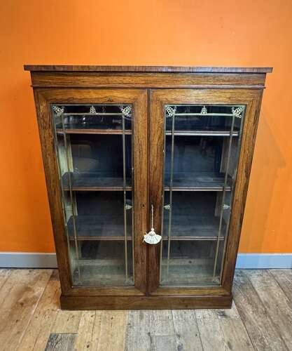 Fine Quality Victorian Rosewood Bookcase Cabinet