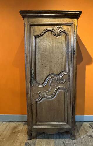 Antique French Oak Single Door Armoire / Bonnetiere in Louis XV Taste
