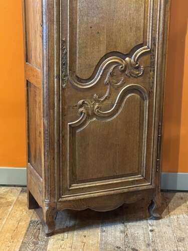 Antique French Oak Single Door Armoire / Bonnetiere in Louis XV Taste