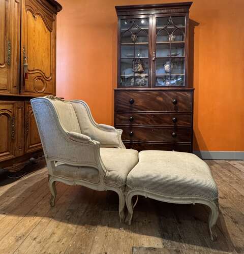 French Louis XV Style Duchesse Brisée in Original Paint