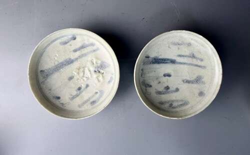 Pair of Chinese Kang Xi Vung Tau Cargo Blue & White Porcelain Bowls