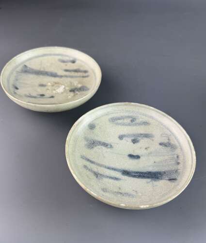 Pair of Chinese Kang Xi Vung Tau Cargo Blue & White Porcelain Bowls